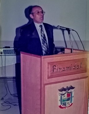 1990, Consejo Nacional de Contadores Panameños, Efrain Ramos Solano